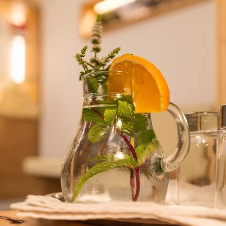达斯普拉茨尔酒店 3*